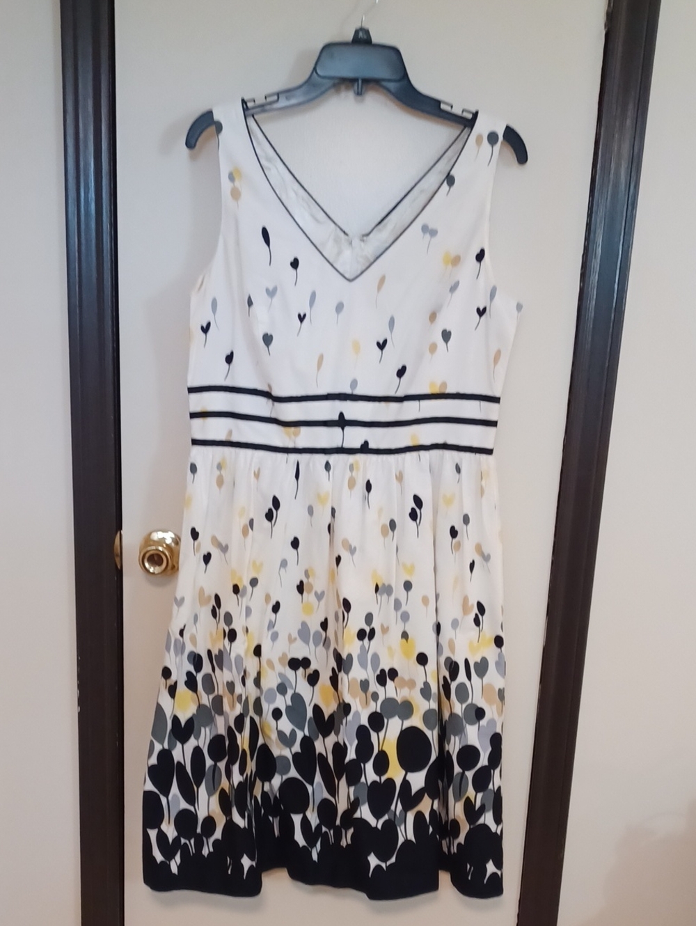 dressbarn White  Midi Dress with Black and Yellow Accents